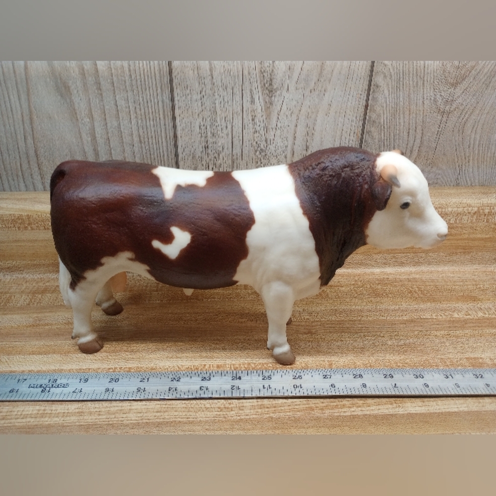 Breyer Simmental Bull